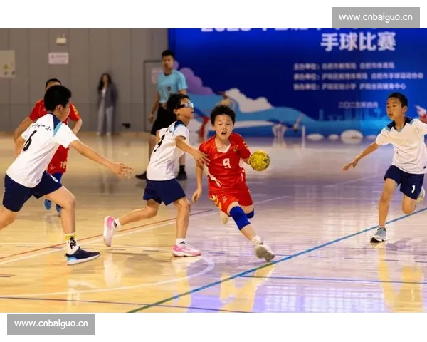 精彩体育瞬间回顾：盘点年度最震撼的比赛与运动员表现